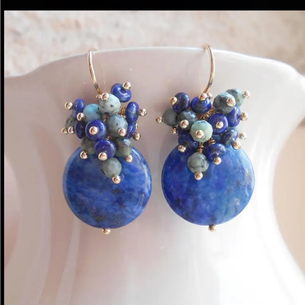 Elegant Blue and Green Beaded Earrings - Picture 2 of 12